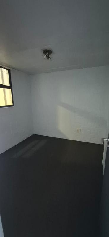 To Let 1 Bedroom Property for Rent in Wynberg Western Cape